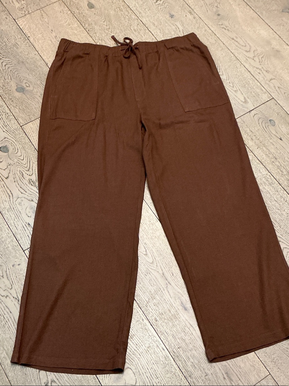 Woman’s Three Dots brown linen wide leg with tie pants. XL. Pockets. Cute!